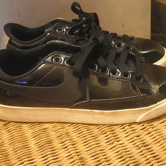 Nike Shoes - Black Shiney Women's Nike Sneakers - size 7.5
